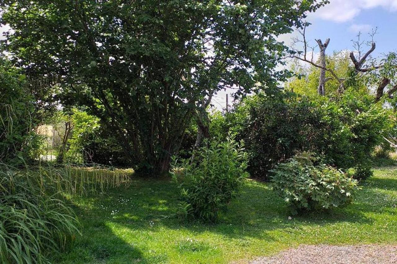 Le Grenier De Gaston Lägenhet Thouars-sur-Garonne Exteriör bild